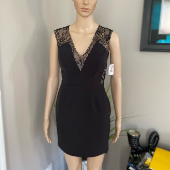 Aidan Mattox Dresses & Skirts - Aidan Mattox Black Lace Dress